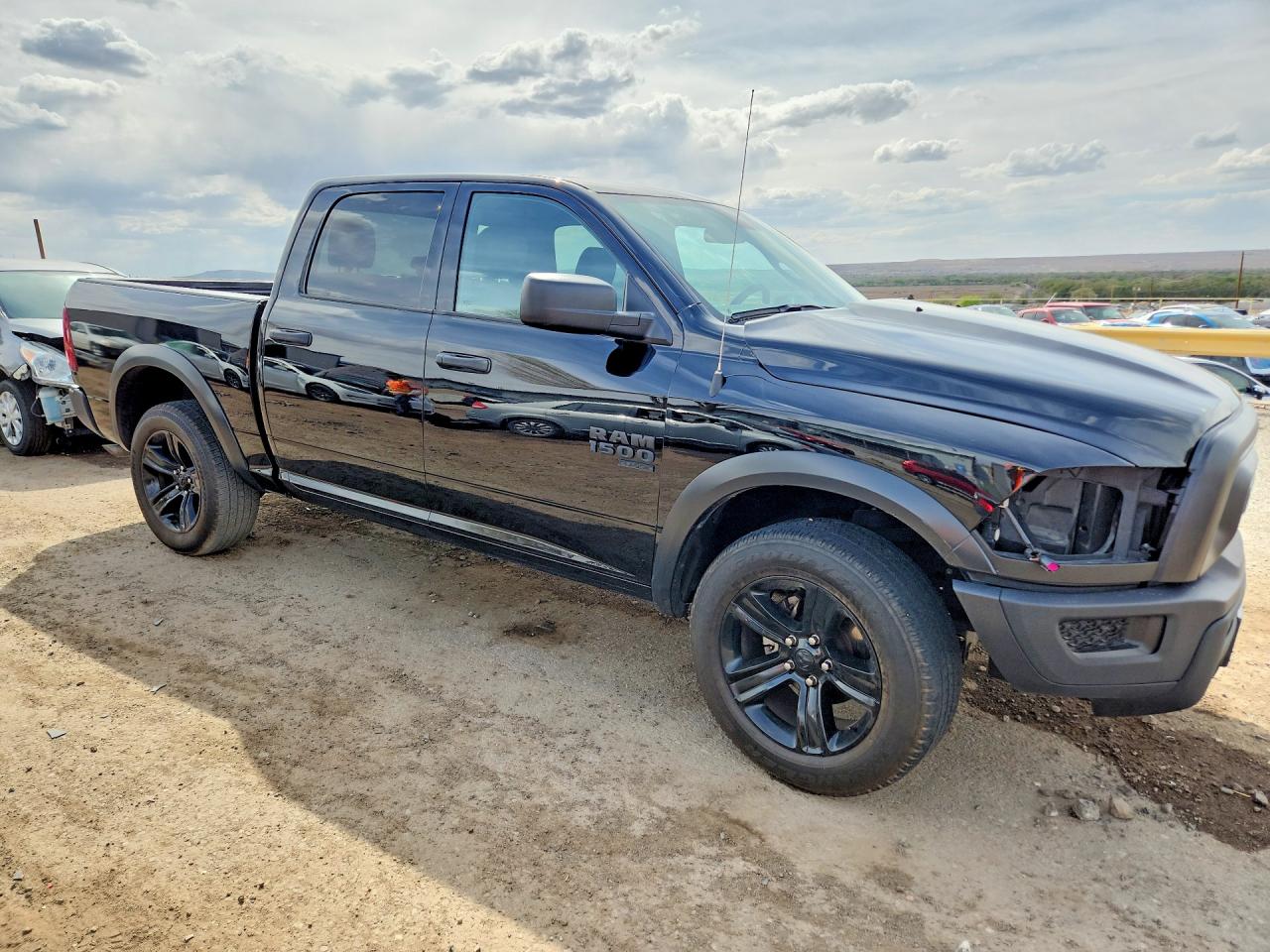 2024 RAM 1500 CLASSIC SLT photo 7