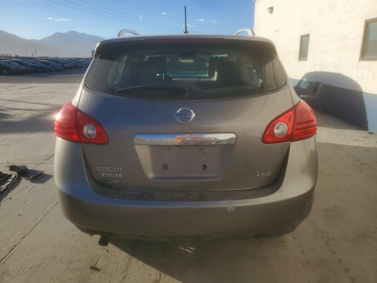 2015 NISSAN ROGUE SELECT S photo 6