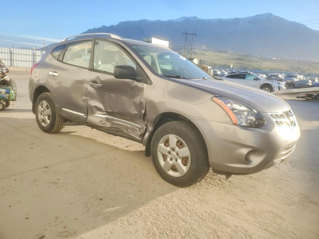 2015 NISSAN ROGUE SELECT S photo 4