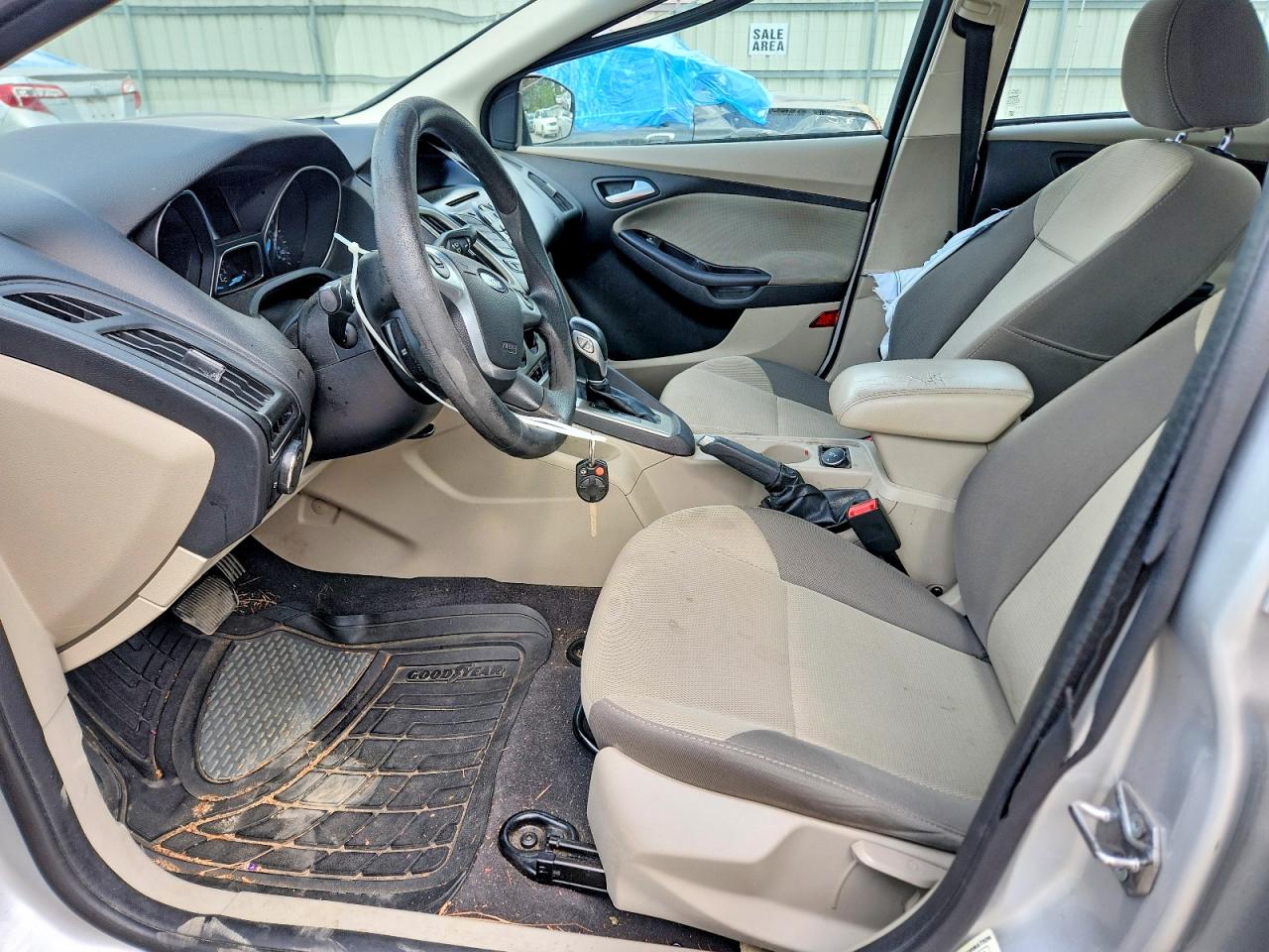 2014 FORD FOCUS SE photo 7