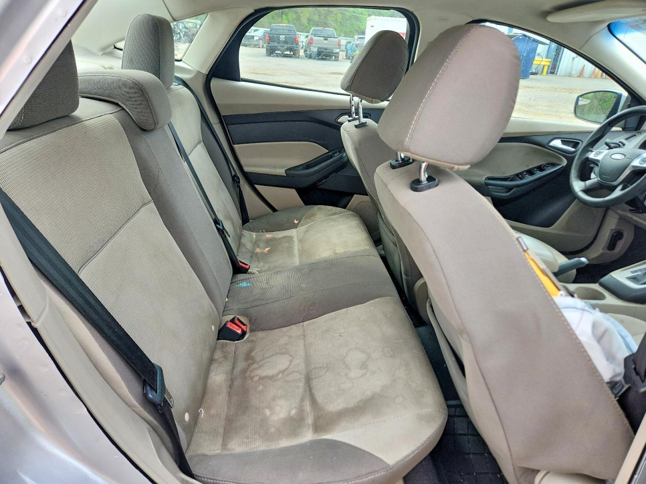 2014 FORD FOCUS SE photo 10