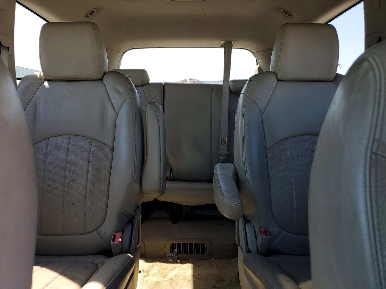 2011 BUICK ENCLAVE CXL photo 19
