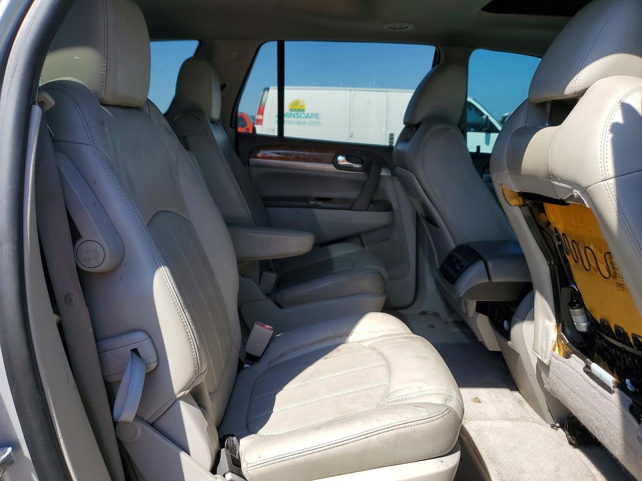 2011 BUICK ENCLAVE CXL photo 21