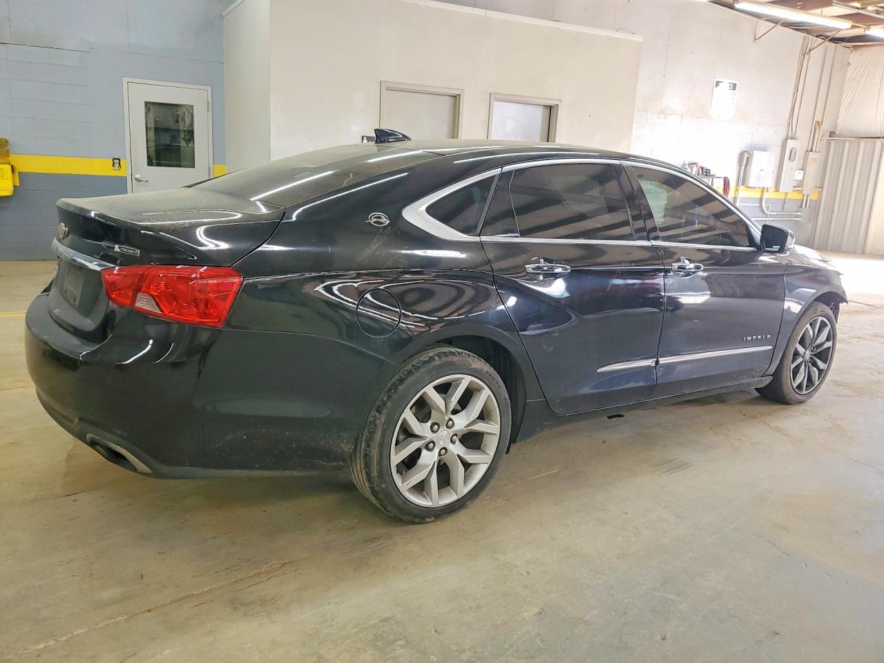 2018 CHEVROLET IMPALA PREMIER photo 3