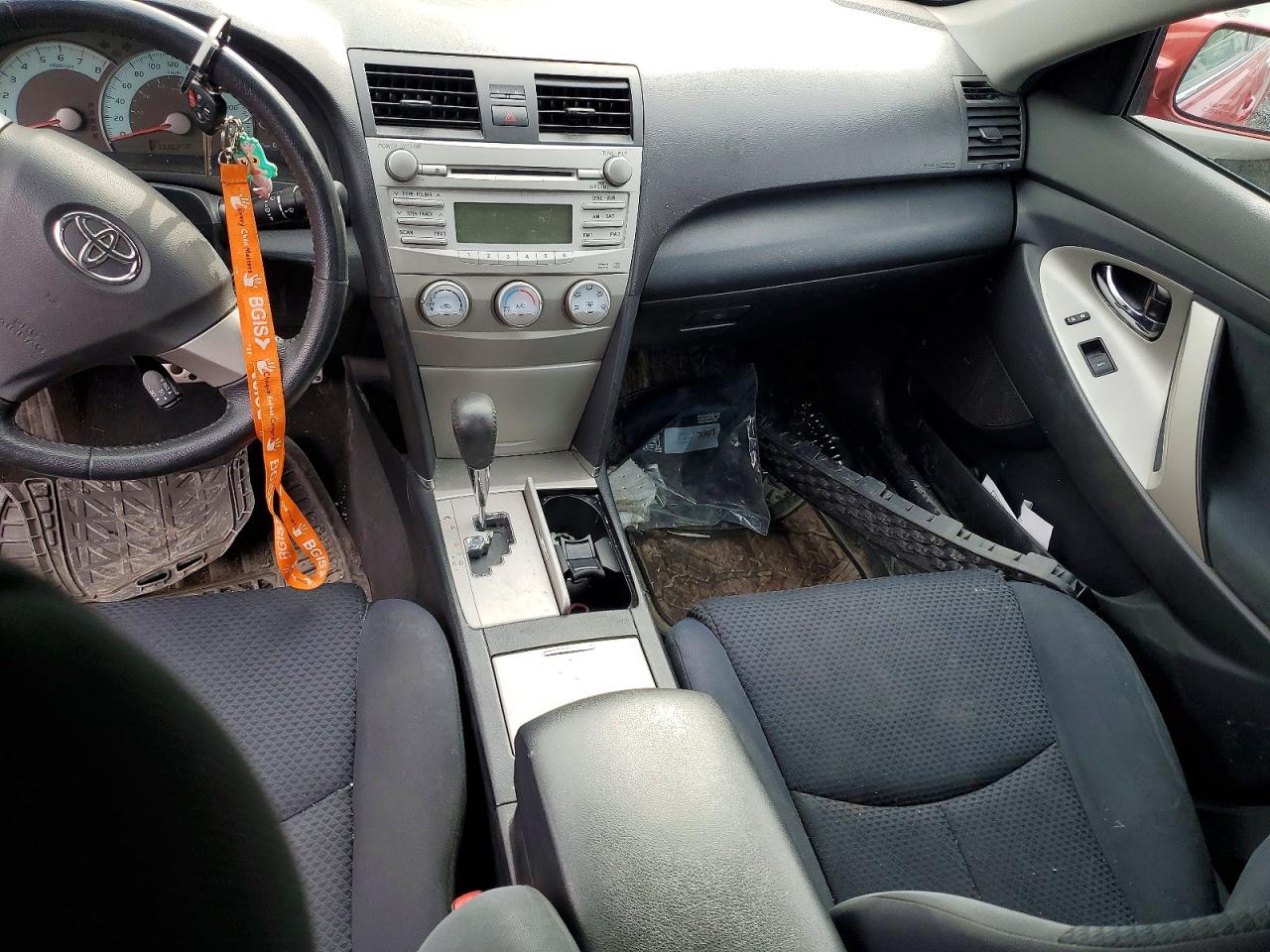2010 TOYOTA CAMRY BASE photo 15