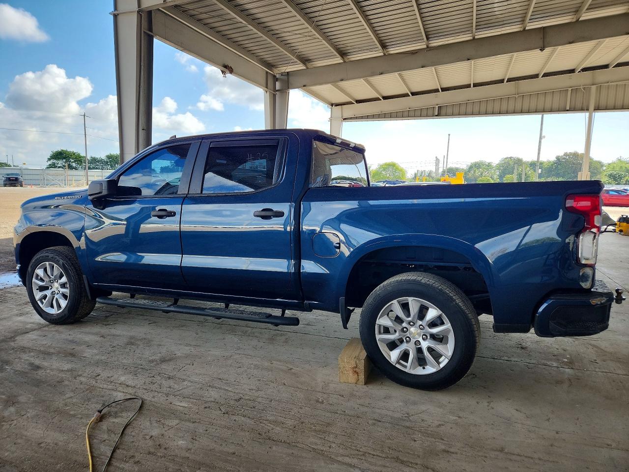 2020 CHEVROLET SILVERADO C1500 CUSTOM photo 3