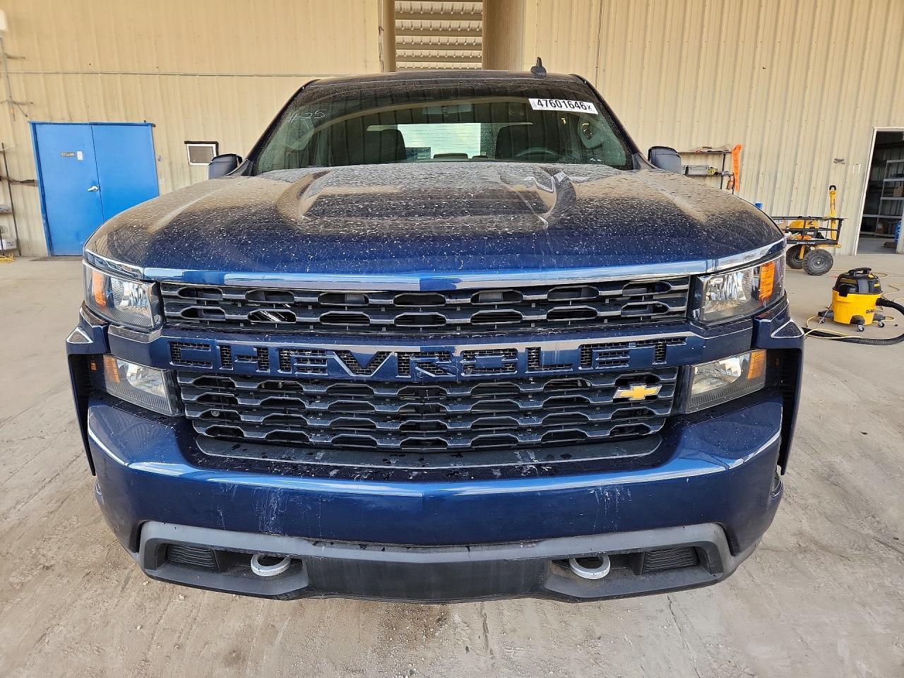 2020 CHEVROLET SILVERADO C1500 CUSTOM photo 9