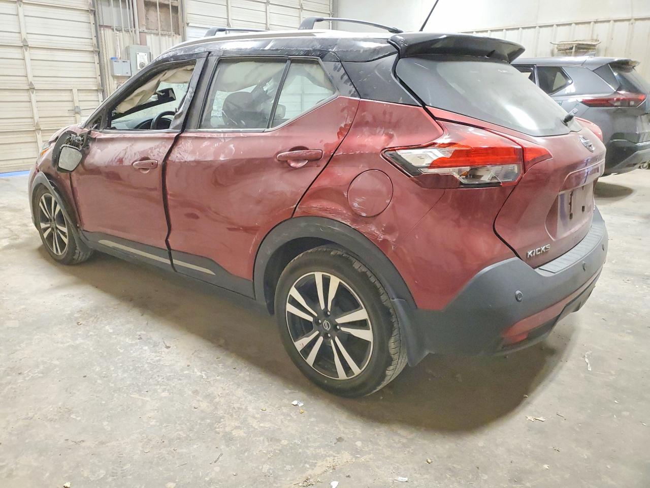 2020 NISSAN KICKS SR photo 3