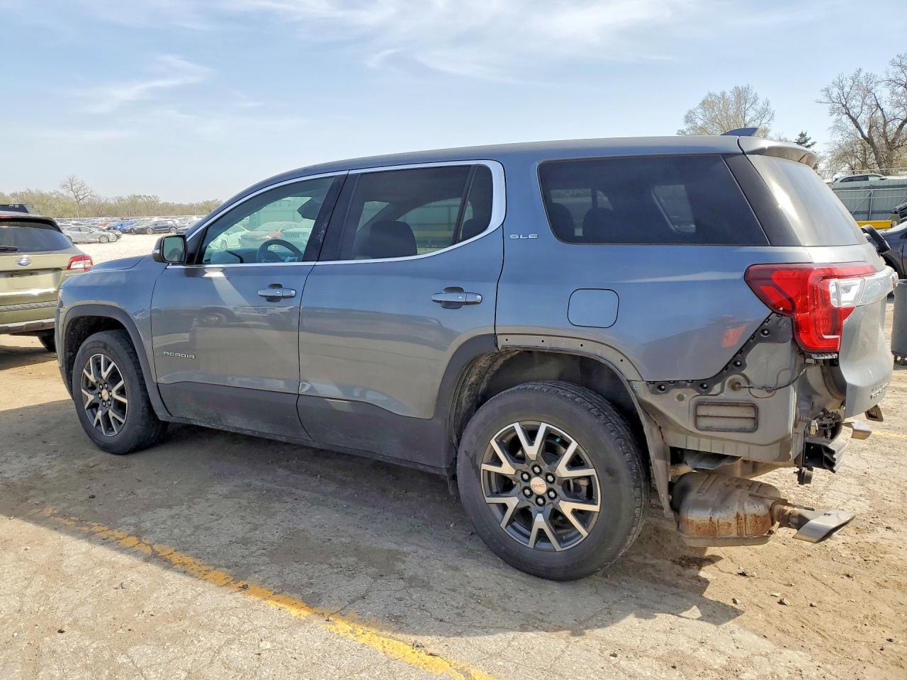 2021 GMC ACADIA SLE photo 4