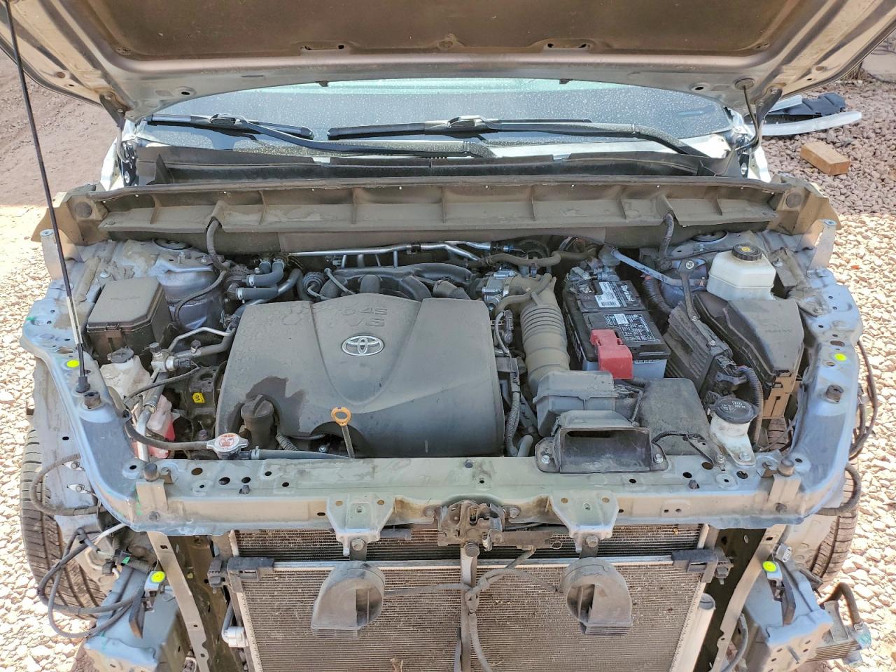 2022 TOYOTA HIGHLANDER XLE photo 23