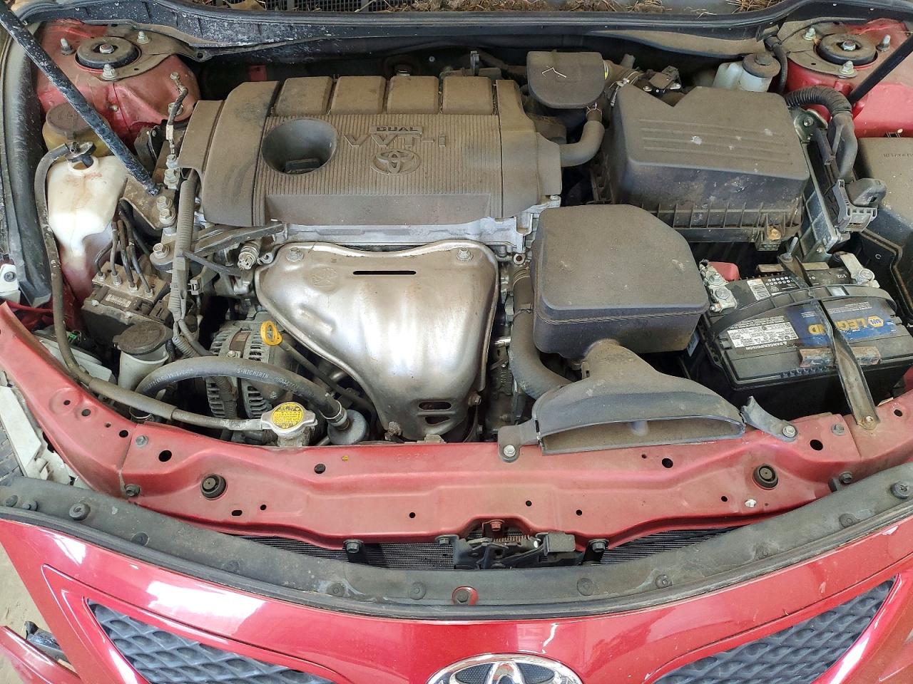 2011 TOYOTA CAMRY SE photo 21
