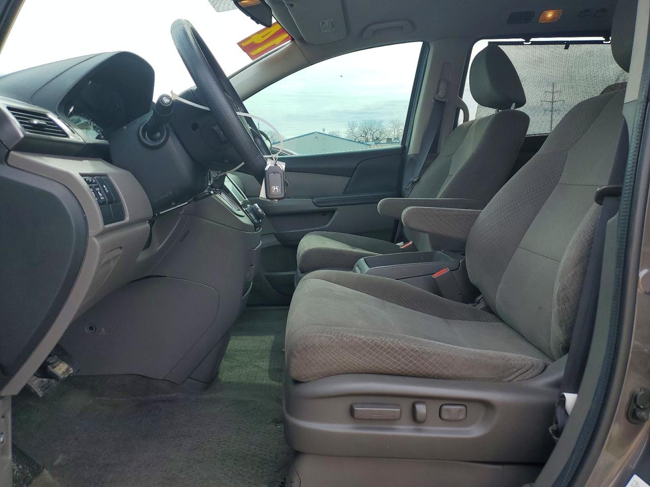 2014 HONDA ODYSSEY photo 7