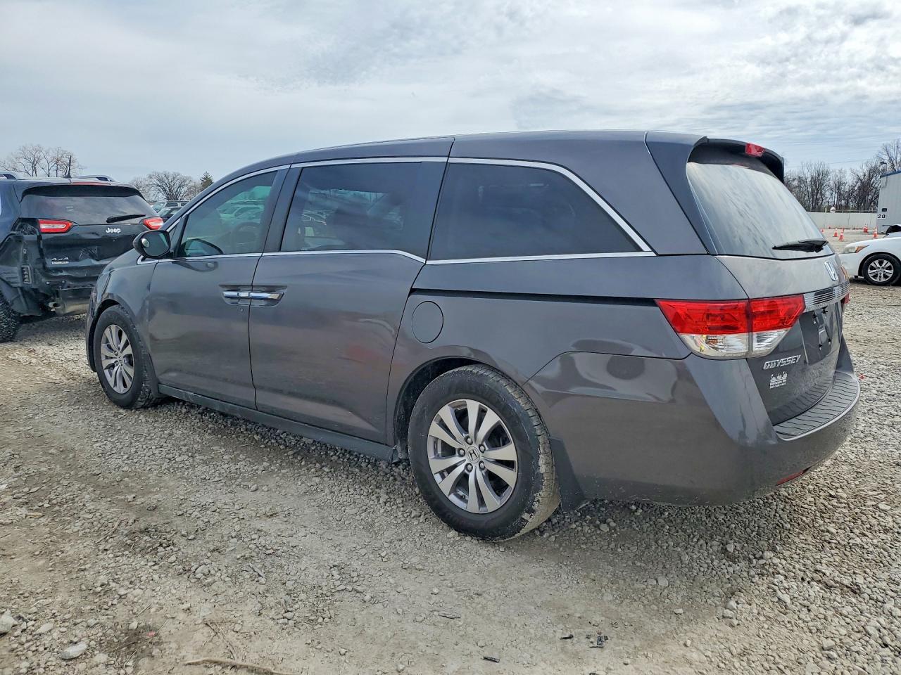 2014 HONDA ODYSSEY photo 2