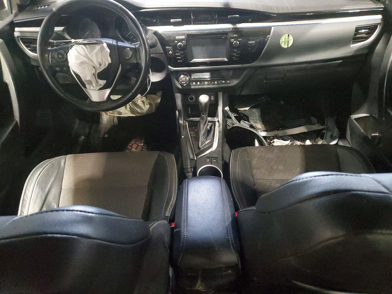2016 TOYOTA COROLLA L photo 8