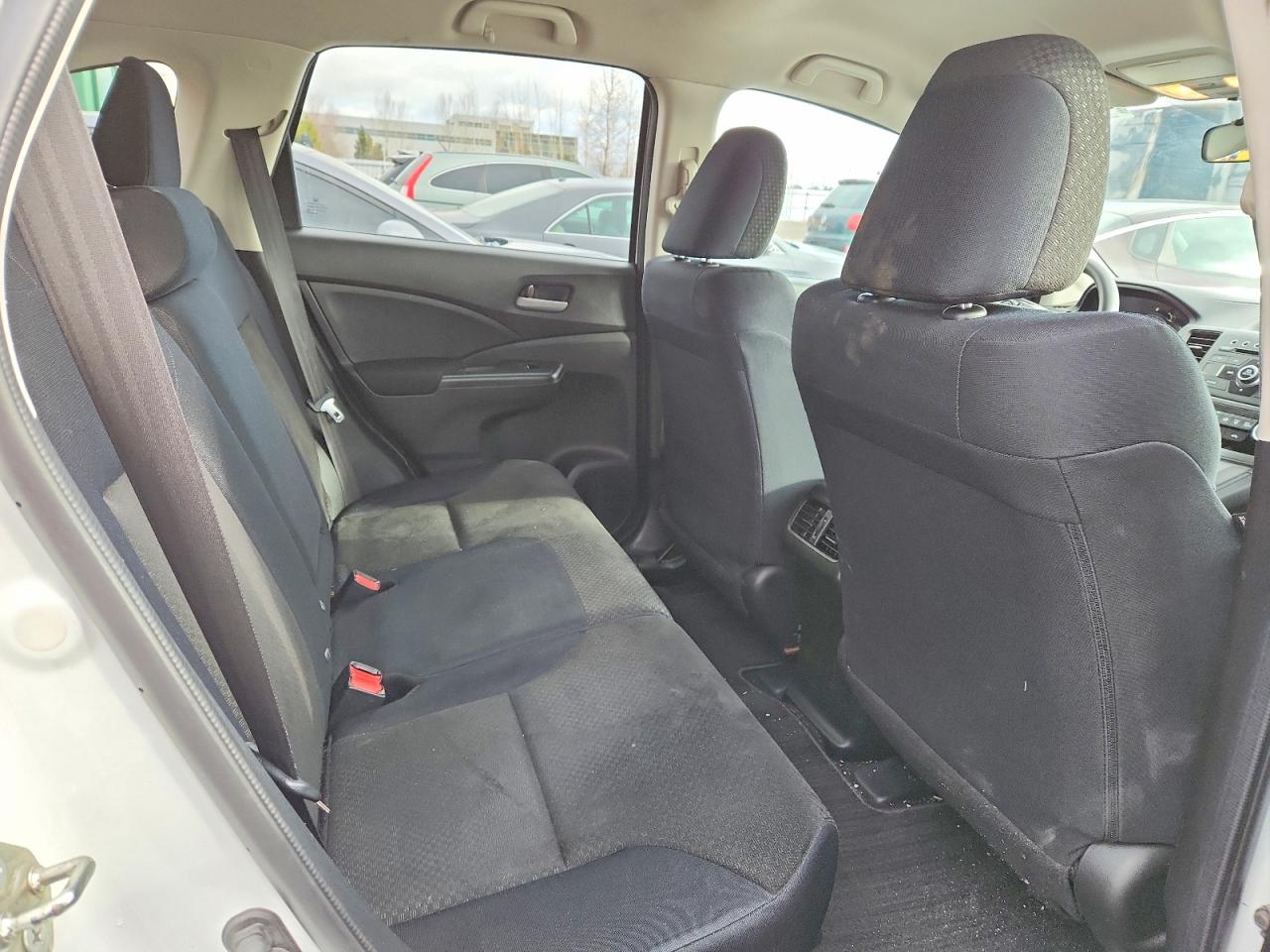 2015 HONDA CR-V LX photo 11