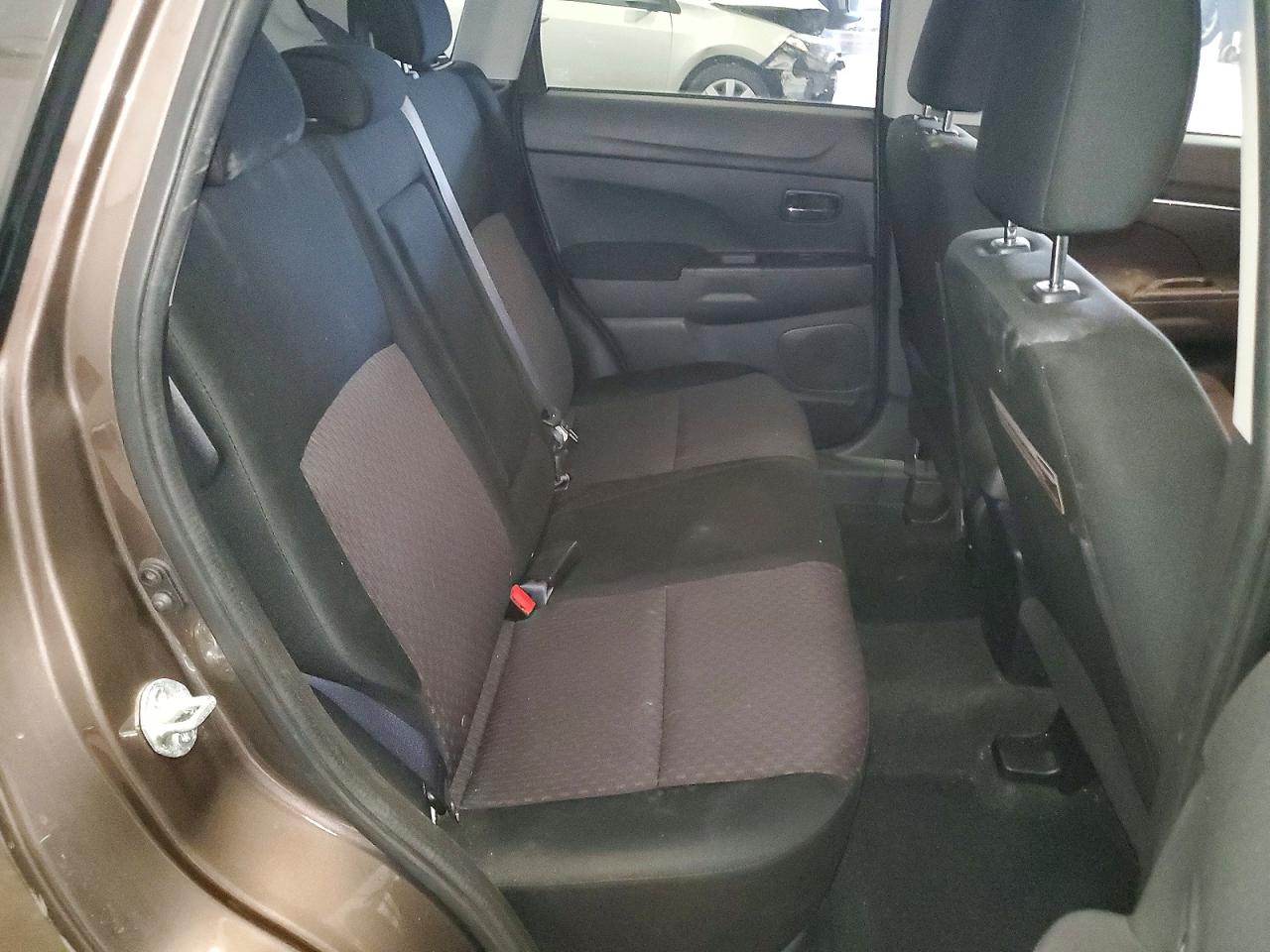 2017 MITSUBISHI OUTLANDER SPORT ES photo 31