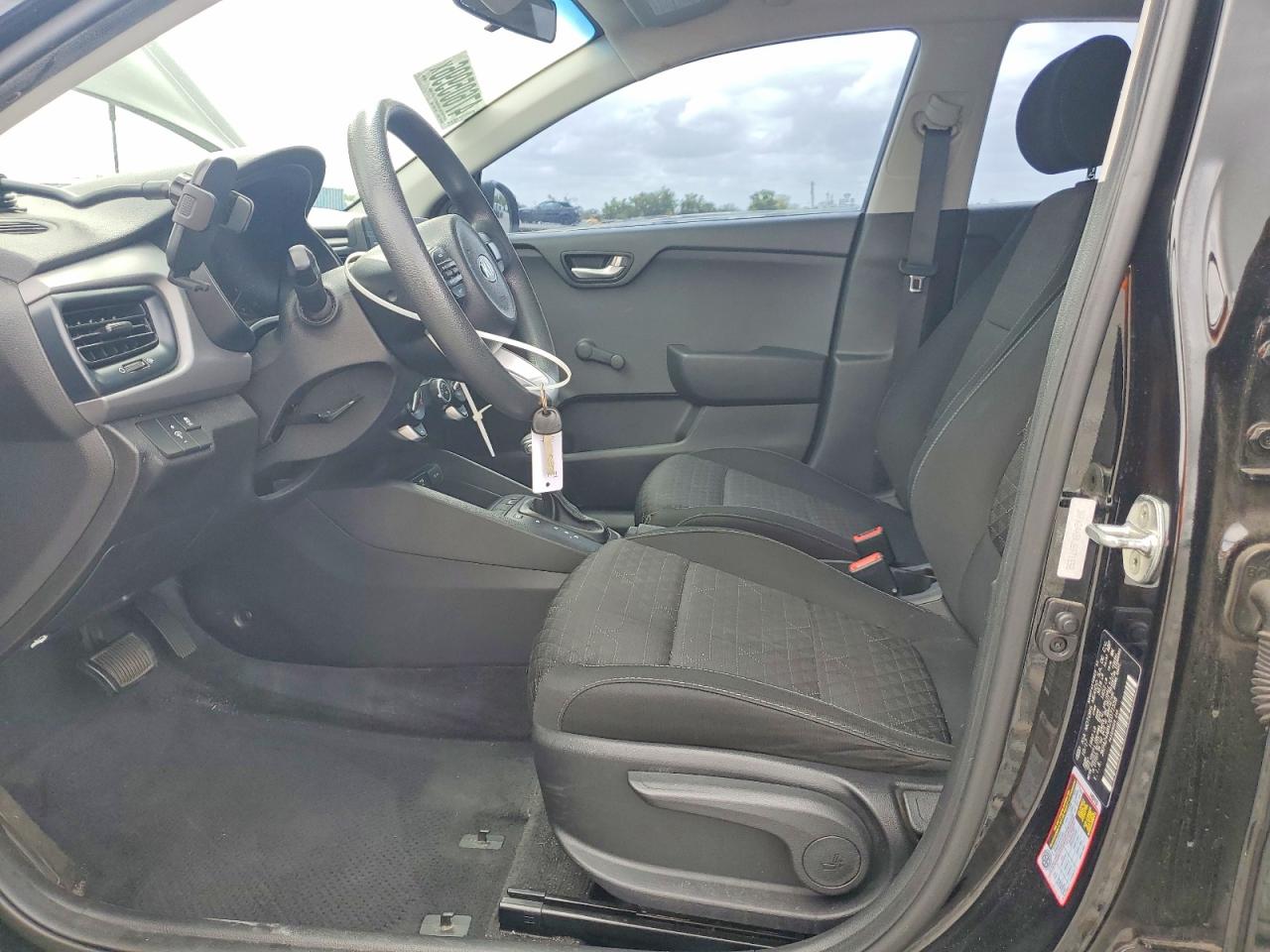 2018 KIA RIO LX photo 13
