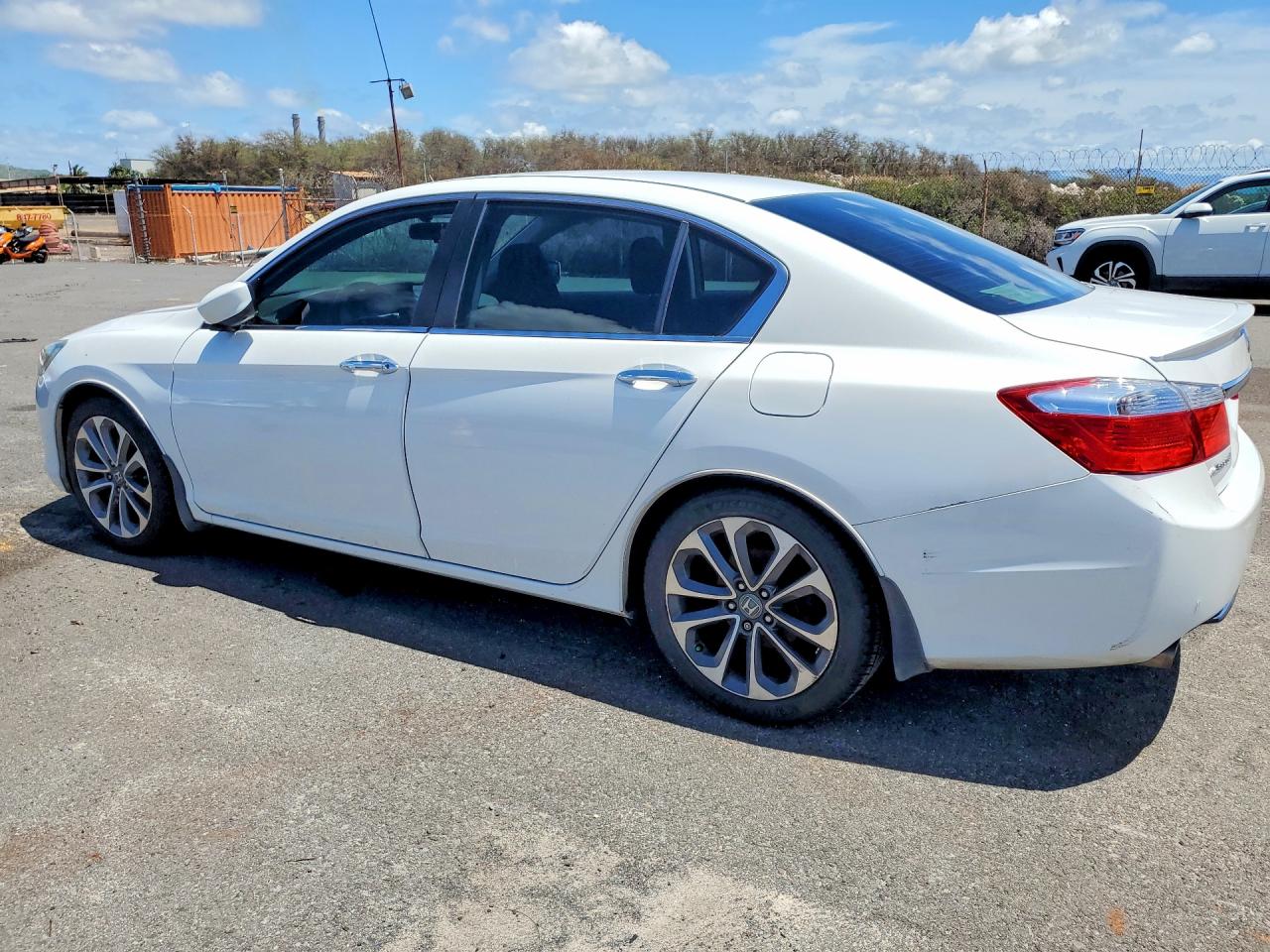 2014 HONDA ACCORD SPORT photo 2