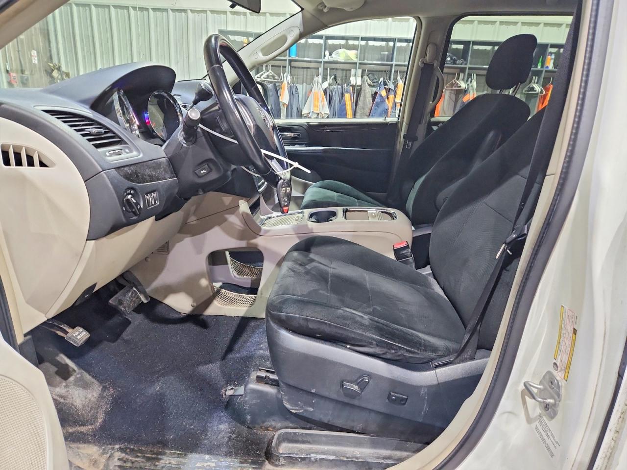 2012 DODGE GRAND CARAVAN CREW photo 7