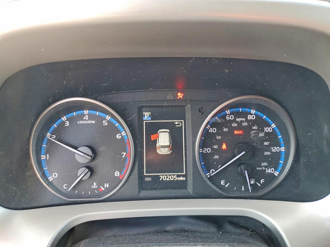 2018 TOYOTA RAV4 LE photo 17