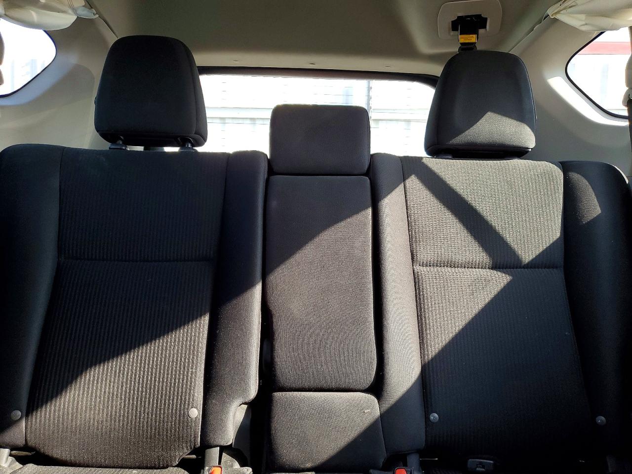 2018 TOYOTA RAV4 LE photo 19