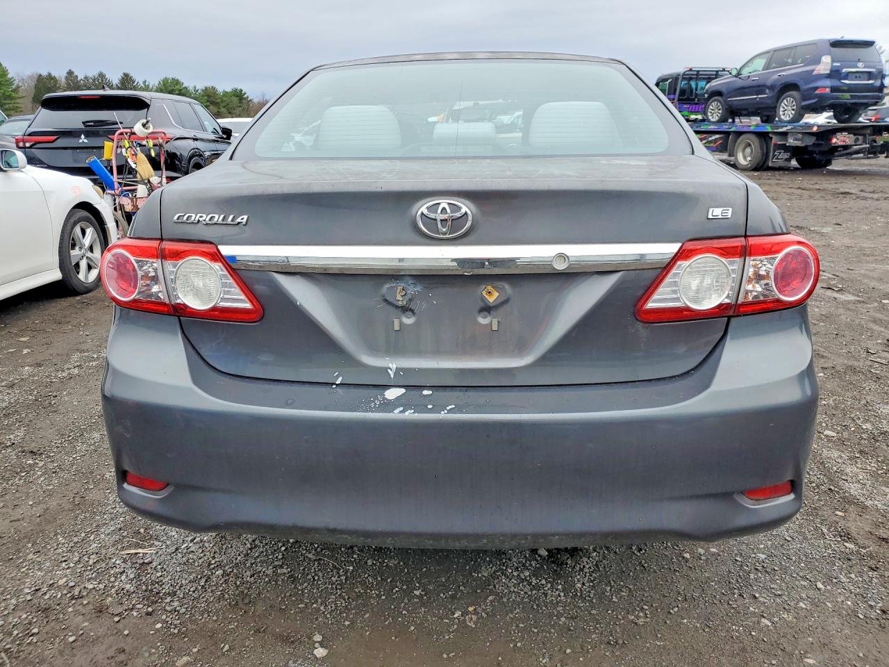 2012 TOYOTA COROLLA LE photo 11