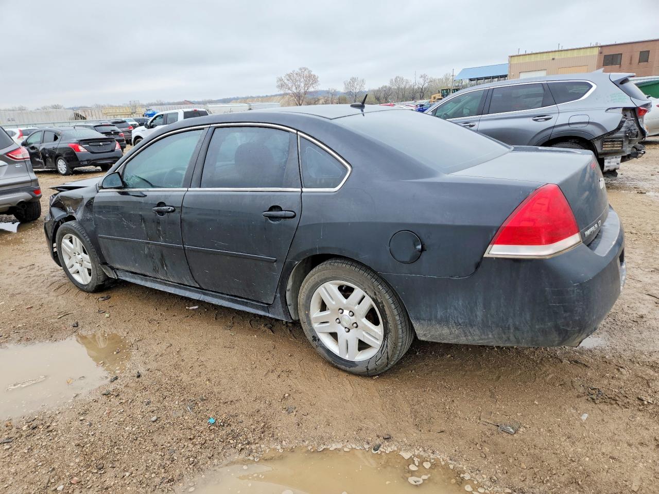 2013 CHEVROLET IMPALA LT photo 3