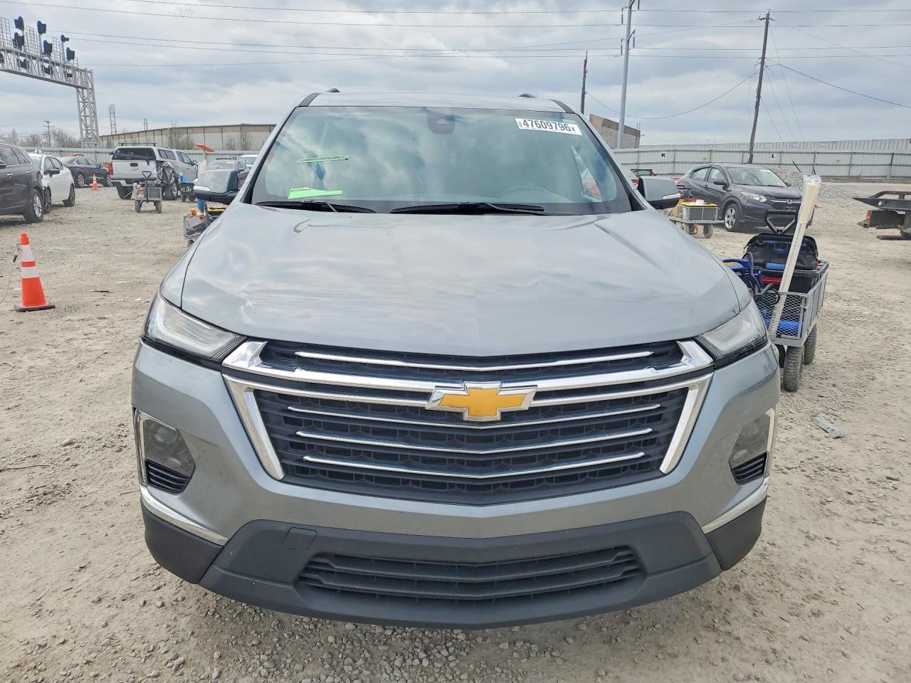 2023 CHEVROLET TRAVERSE LT photo 9