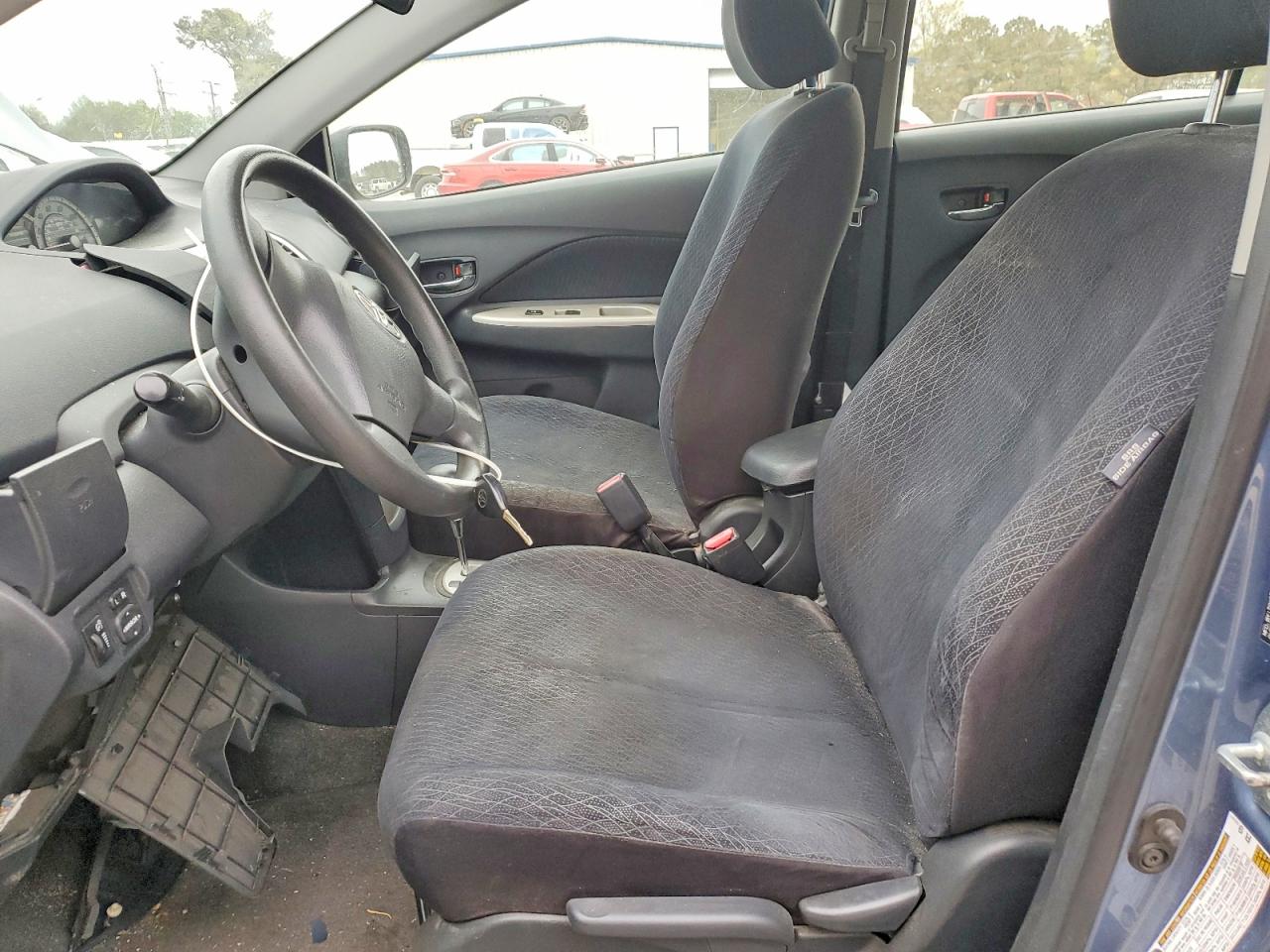2008 TOYOTA YARIS BASE photo 19