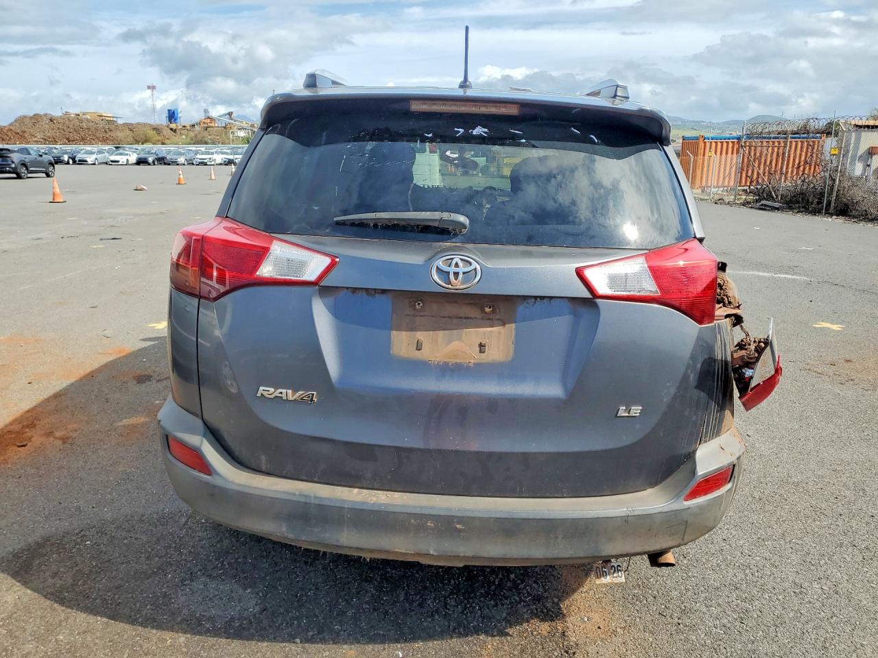 2014 TOYOTA RAV4 LE photo 6