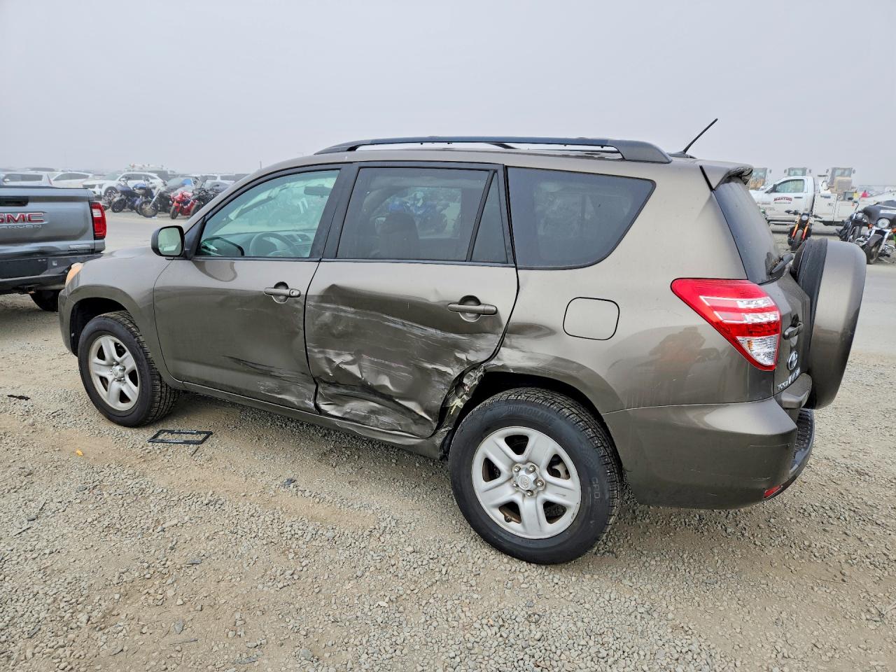2010 TOYOTA RAV4 BASE photo 2