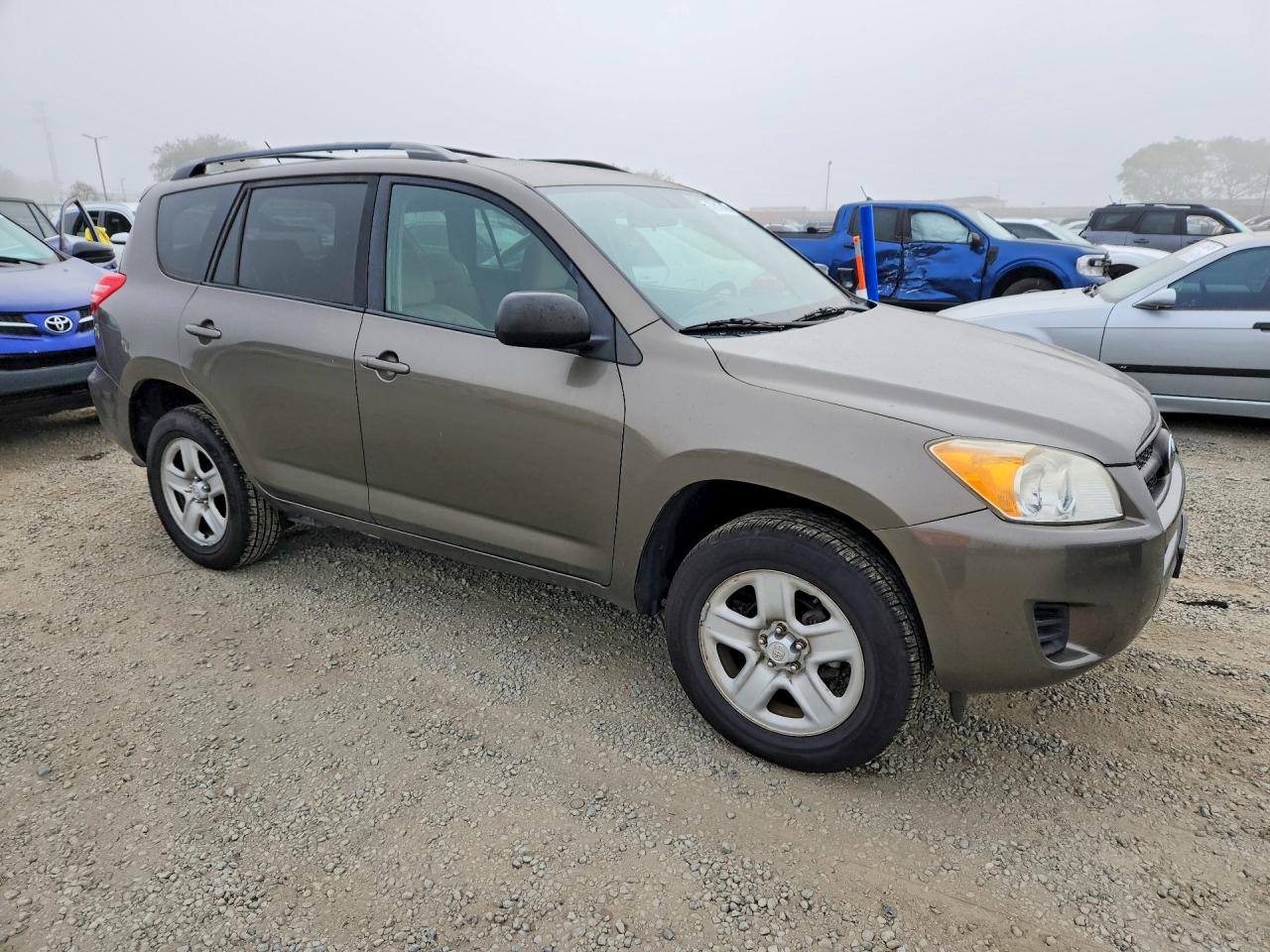 2010 TOYOTA RAV4 BASE photo 4