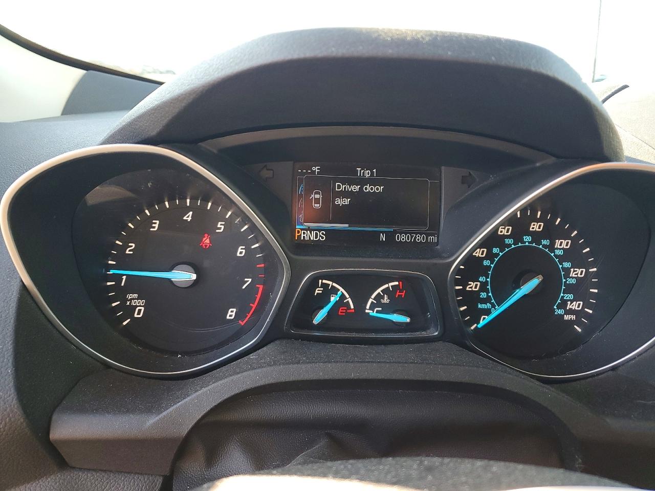 2015 FORD ESCAPE SE photo 9