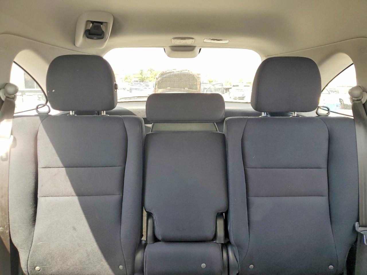 2010 HONDA CR-V LX photo 10