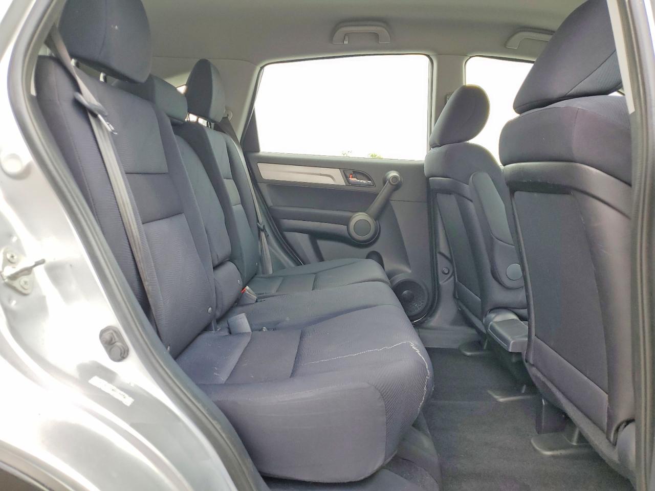 2010 HONDA CR-V LX photo 11