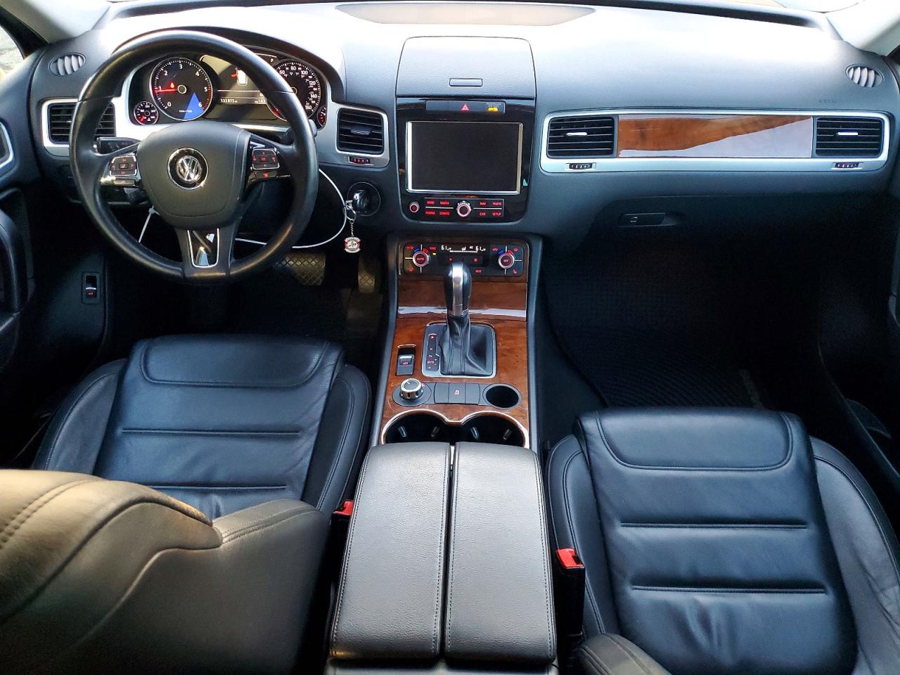 2013 VOLKSWAGEN TOUAREG V6 TDI photo 15