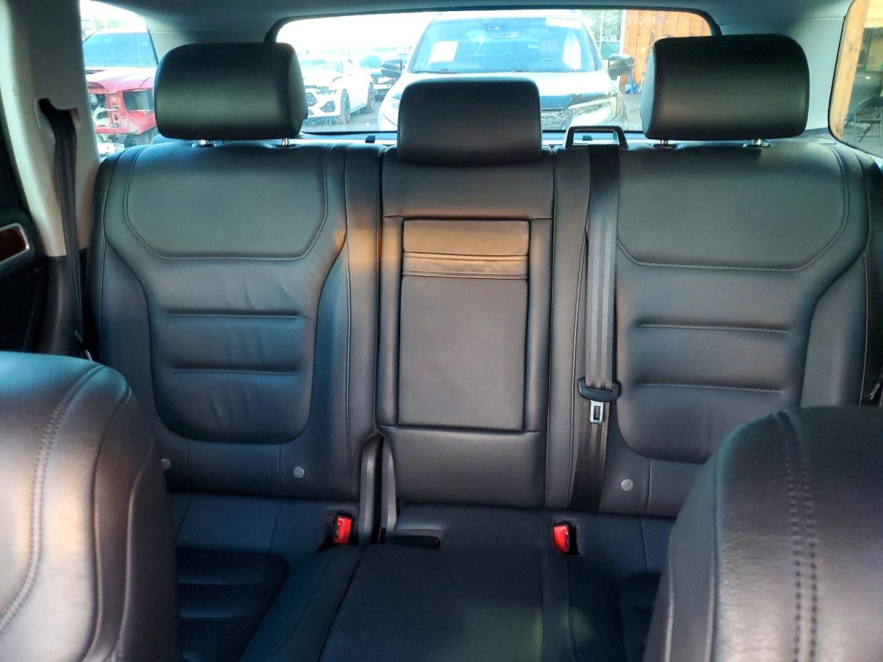 2013 VOLKSWAGEN TOUAREG V6 TDI photo 19