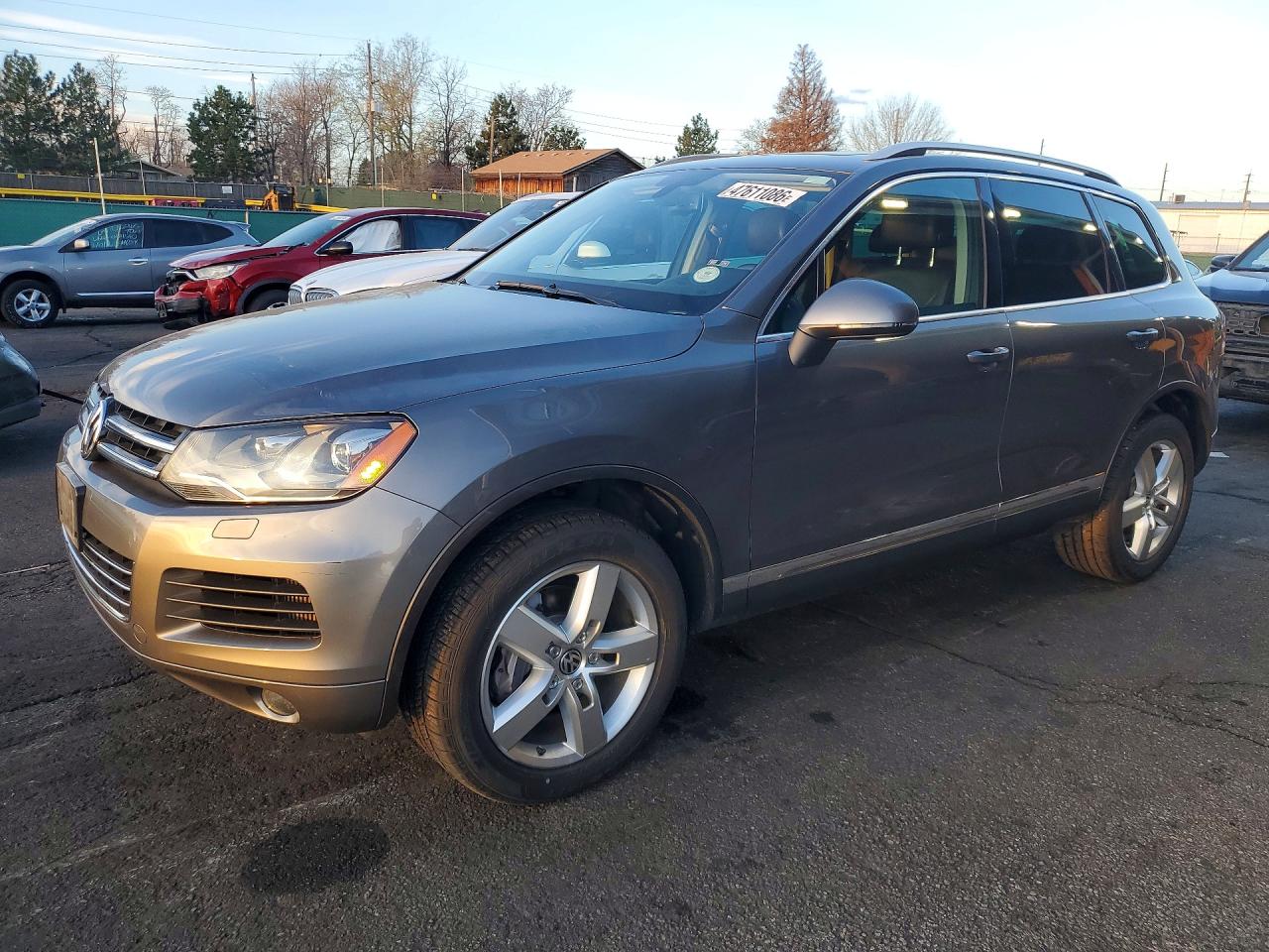2013 VOLKSWAGEN TOUAREG