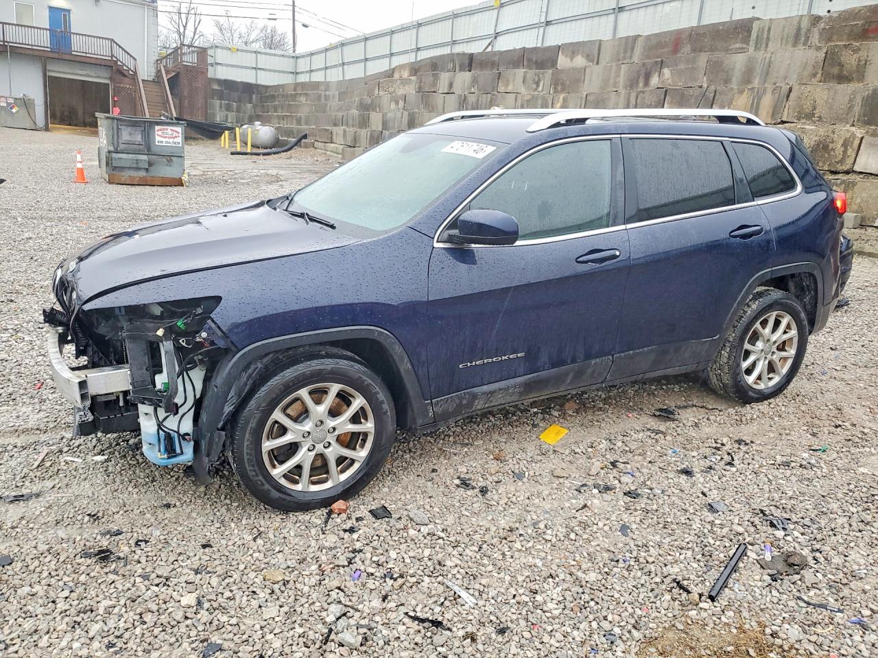 2015 JEEP CHEROKEE LATITUDE photo 3