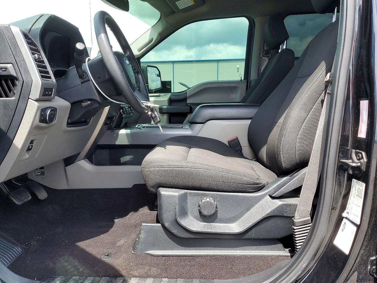 2019 FORD F150 SUPERCREW photo 13