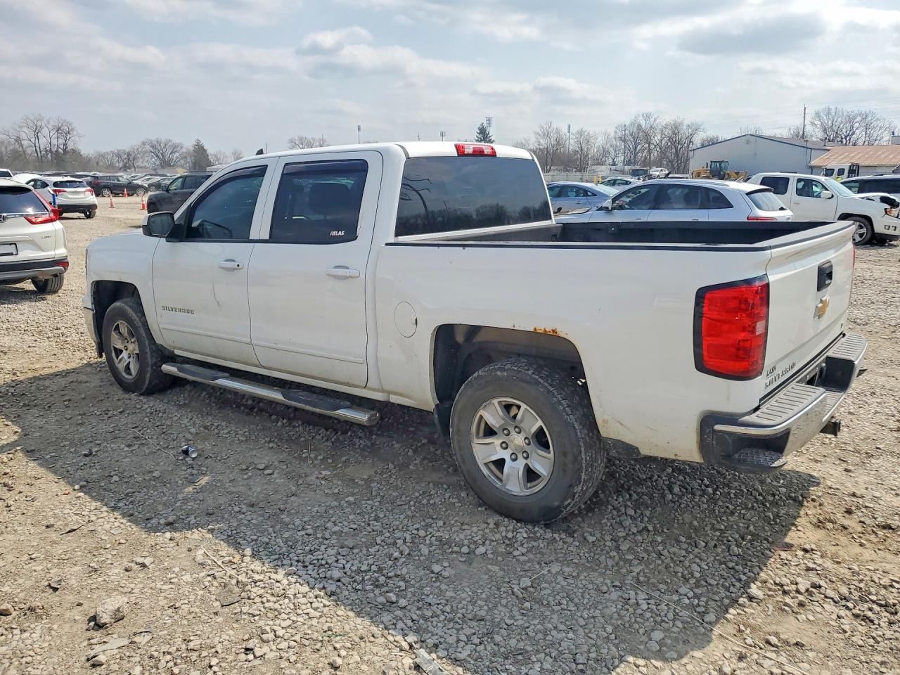 2015 CHEVROLET SILVERADO K1500 LT photo 2
