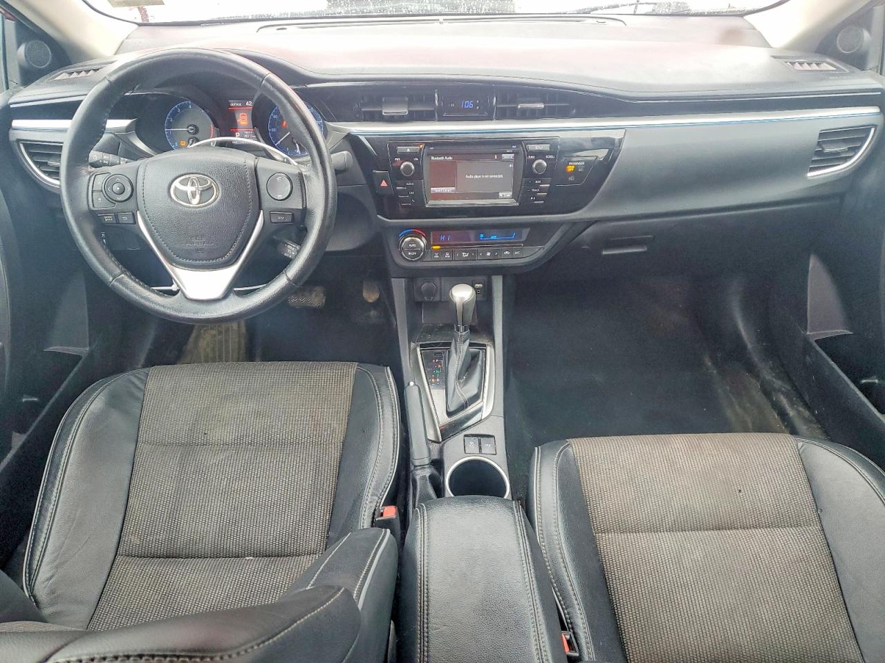 2014 TOYOTA COROLLA S PLUS photo 22