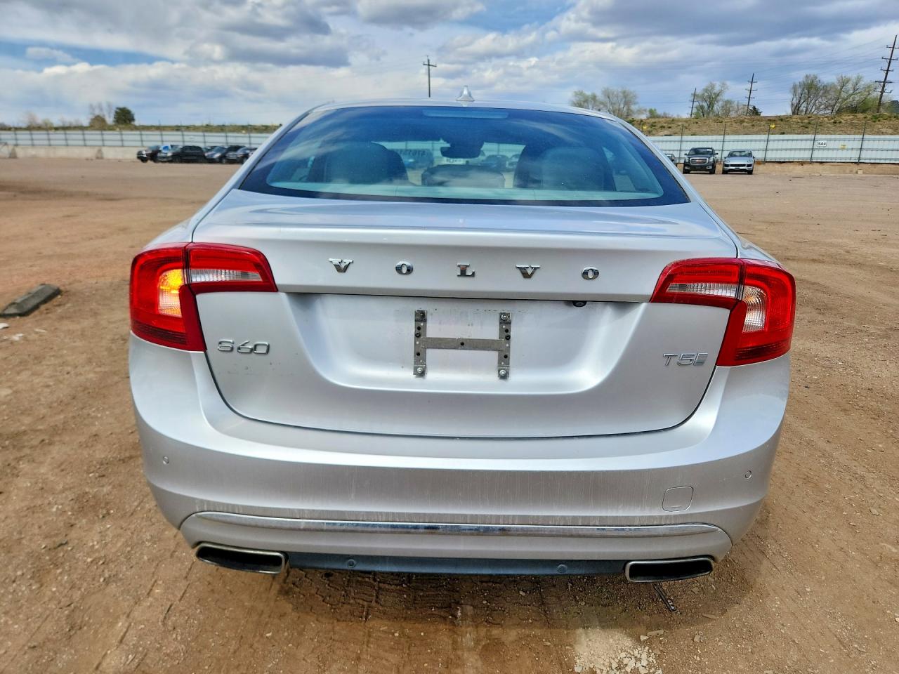 2017 VOLVO S60 PREMIER photo 6
