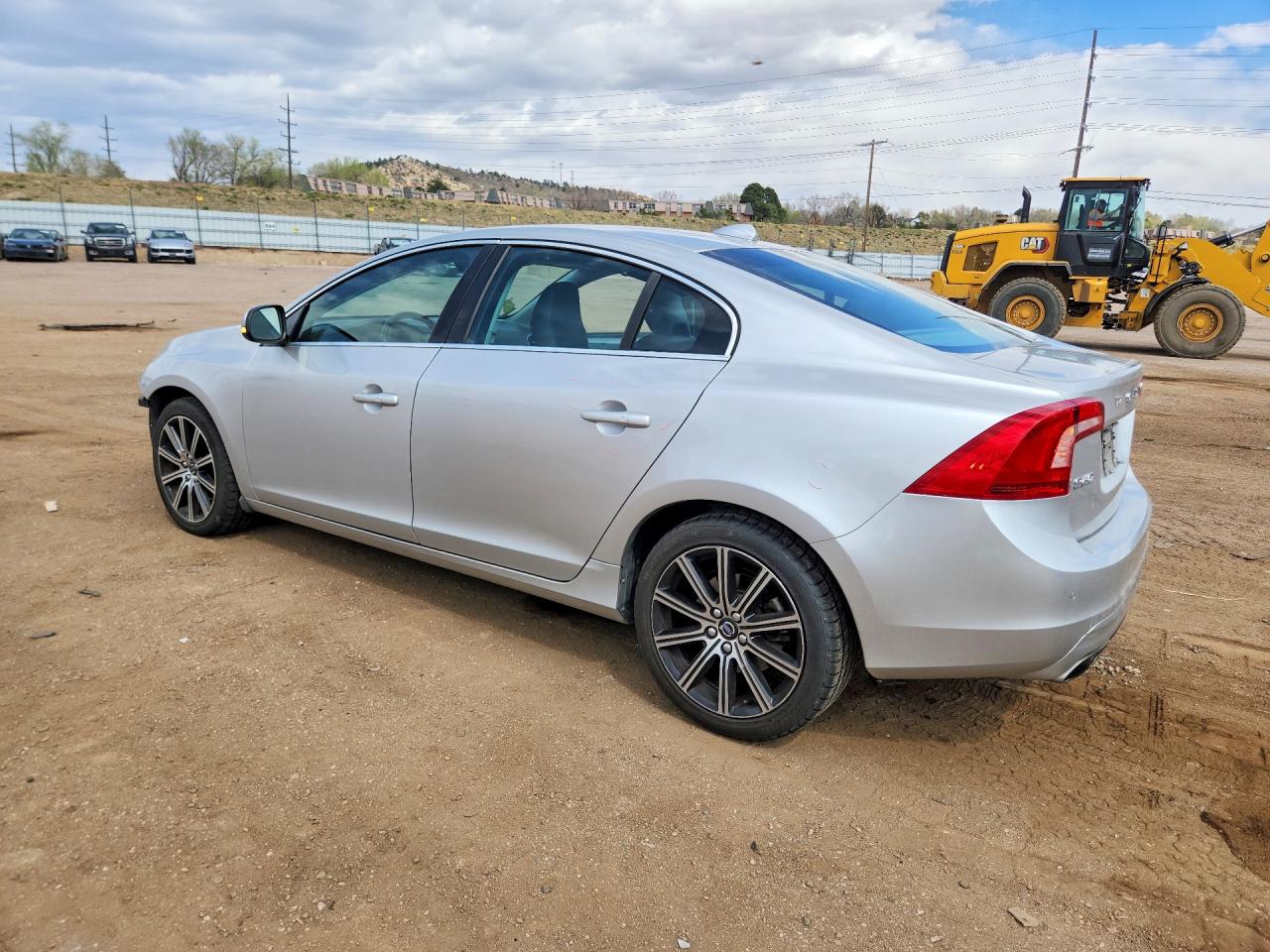 2017 VOLVO S60 PREMIER photo 2