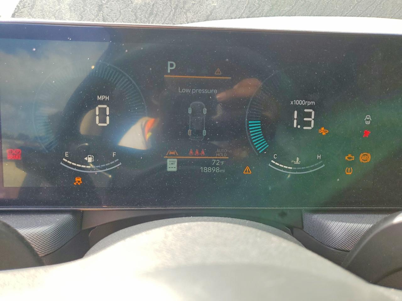2024 HYUNDAI SONATA SEL photo 25