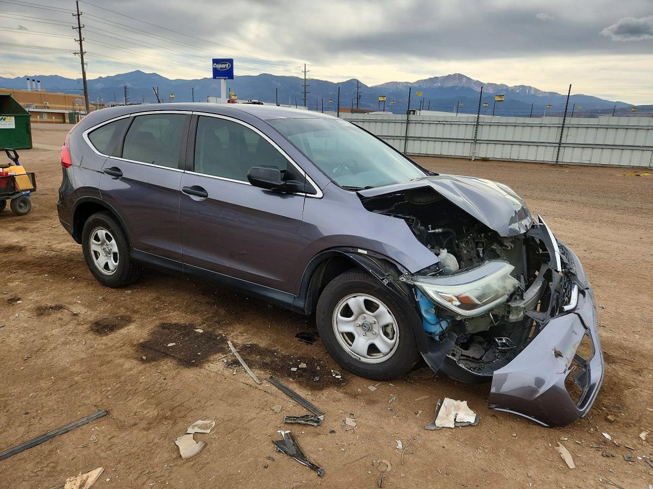 2015 HONDA CR-V LX photo 4