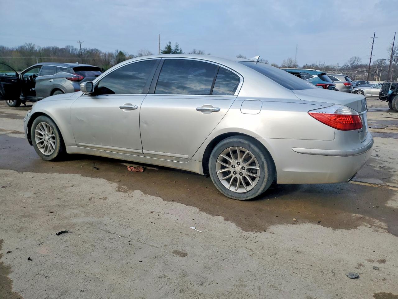 2010 HYUNDAI GENESIS 3.8L V6 photo 2