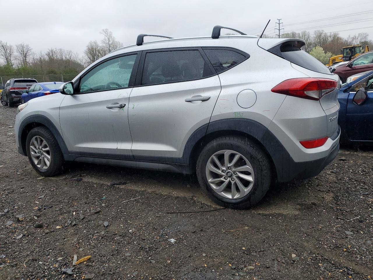 2016 HYUNDAI TUCSON SE photo 4