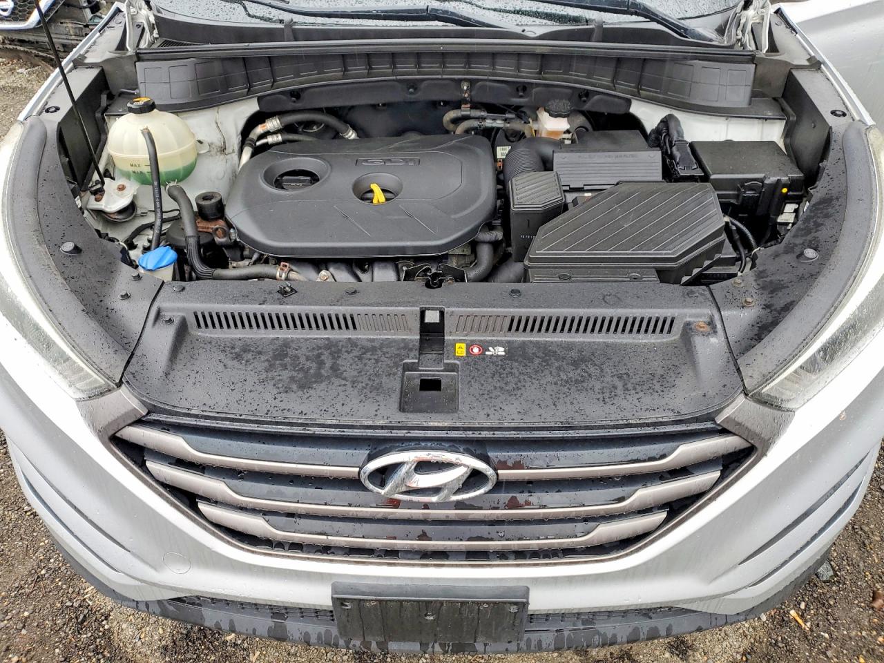 2016 HYUNDAI TUCSON SE photo 34