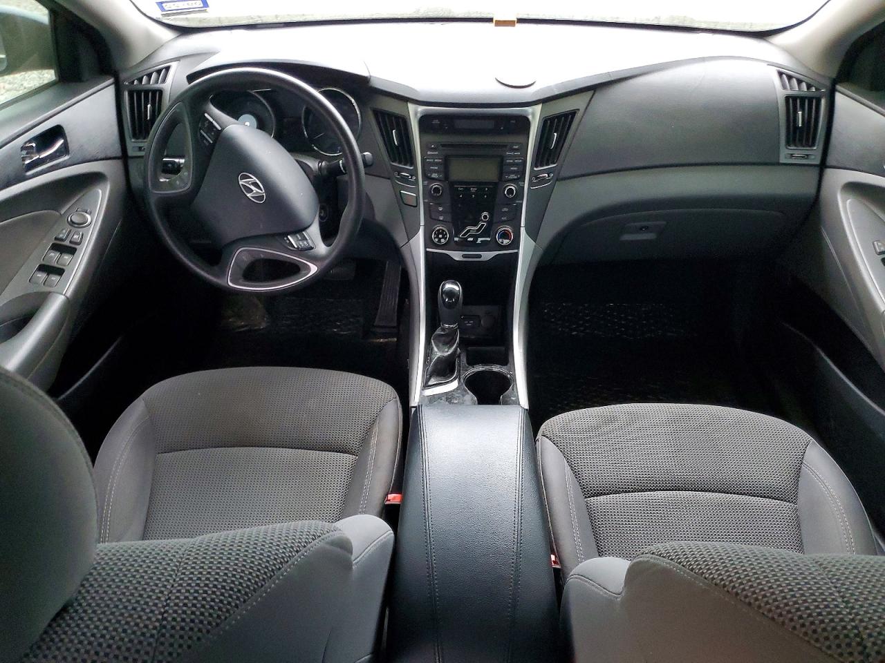 2013 HYUNDAI SONATA GLS photo 22